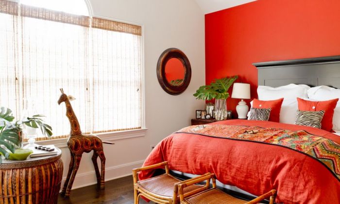 Red bedroom white decor ideas walls wall bedding room decorate stripe bedrooms colour traditional cranberry color bed choice paint ruffled