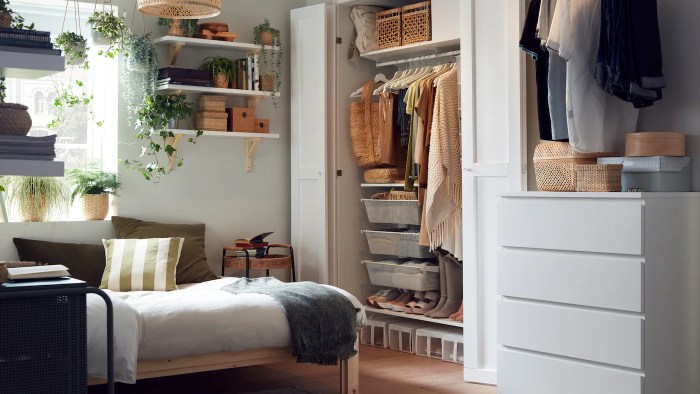 How to decorate and organize a small bedroom