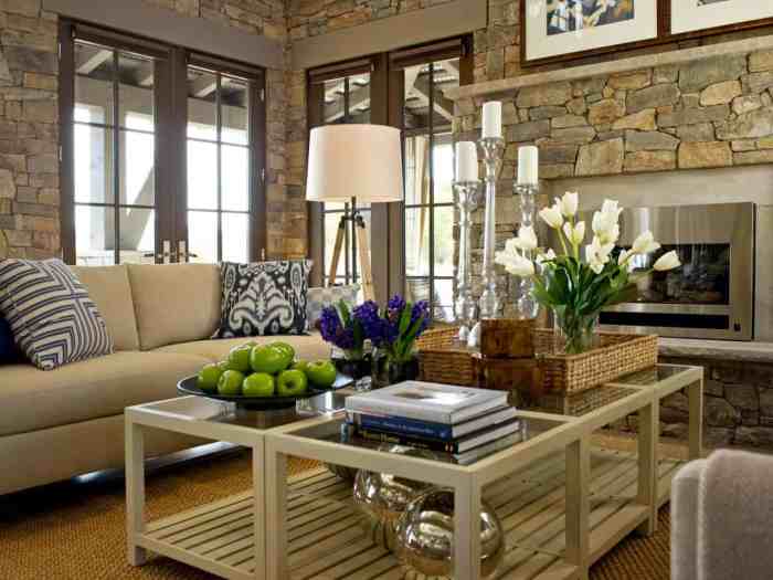 How to decorate living room table